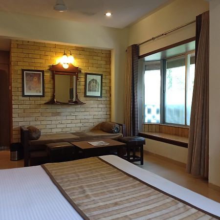 Hotel Chandralok Lonavala Luaran gambar