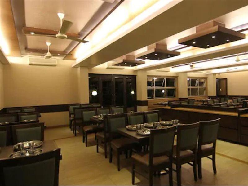 Hotel Chandralok Lonavala Luaran gambar