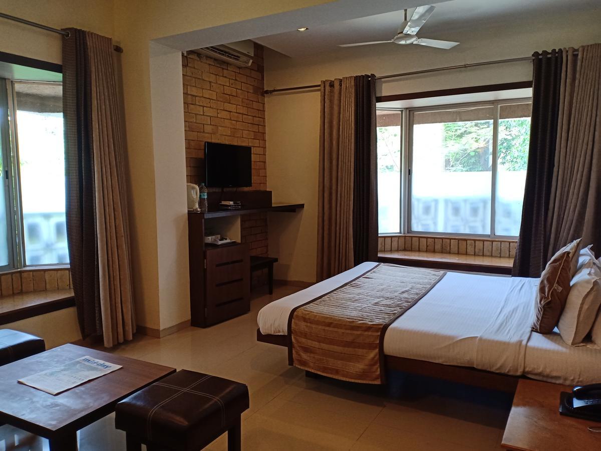 Hotel Chandralok Lonavala Luaran gambar