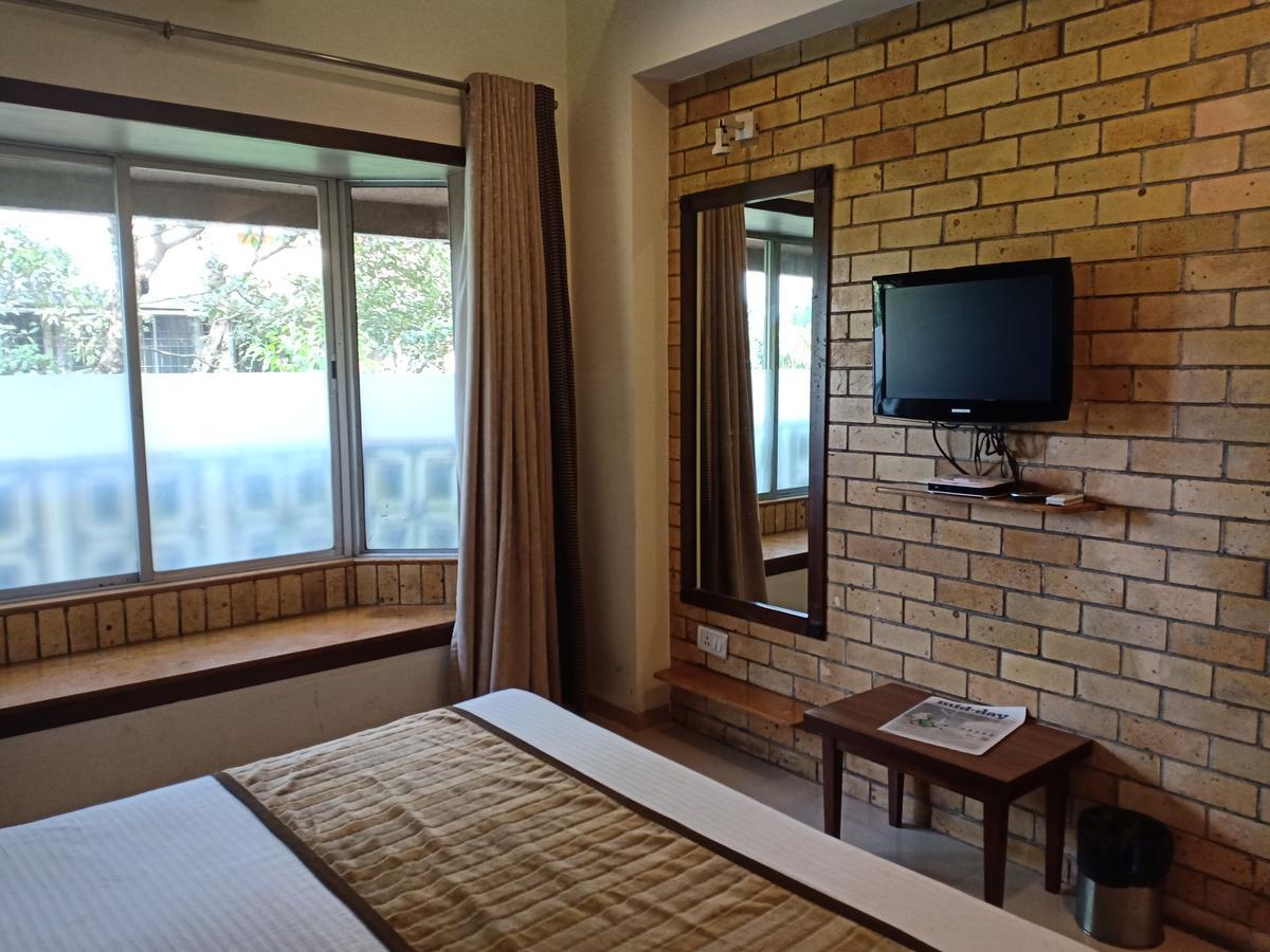 Hotel Chandralok Lonavala Luaran gambar