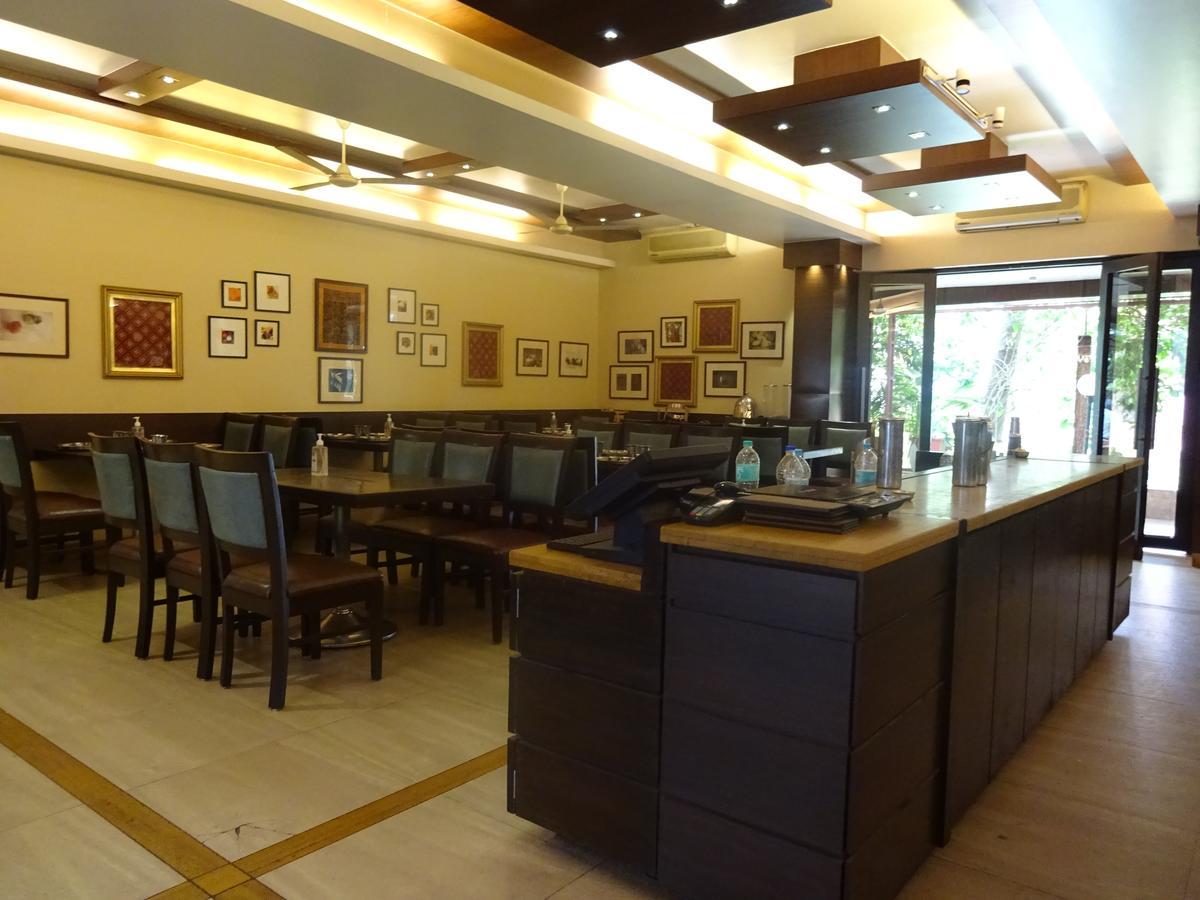 Hotel Chandralok Lonavala Luaran gambar